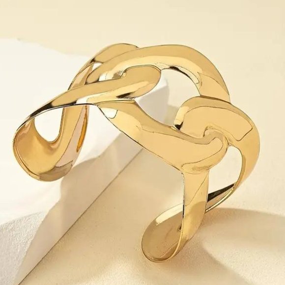 CLASSIC GOLDEN CUFF - Picture 2 of 2